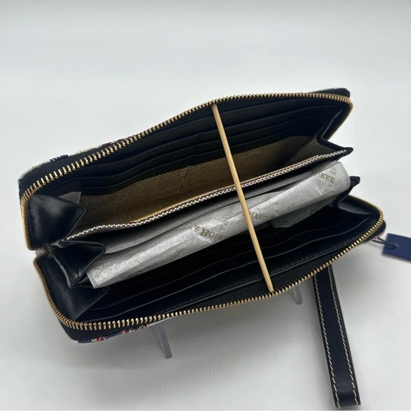 Disney Vacation Club DVC Dooney & Bourke Wallet Wristlet - Picture 9 of 10